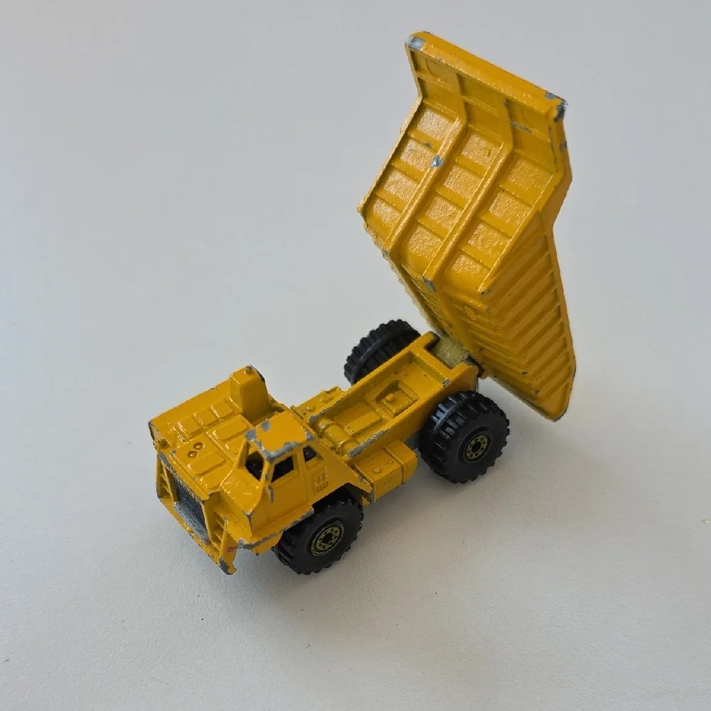 Hot Wheels 1979 CAT Yellow Dump Truck